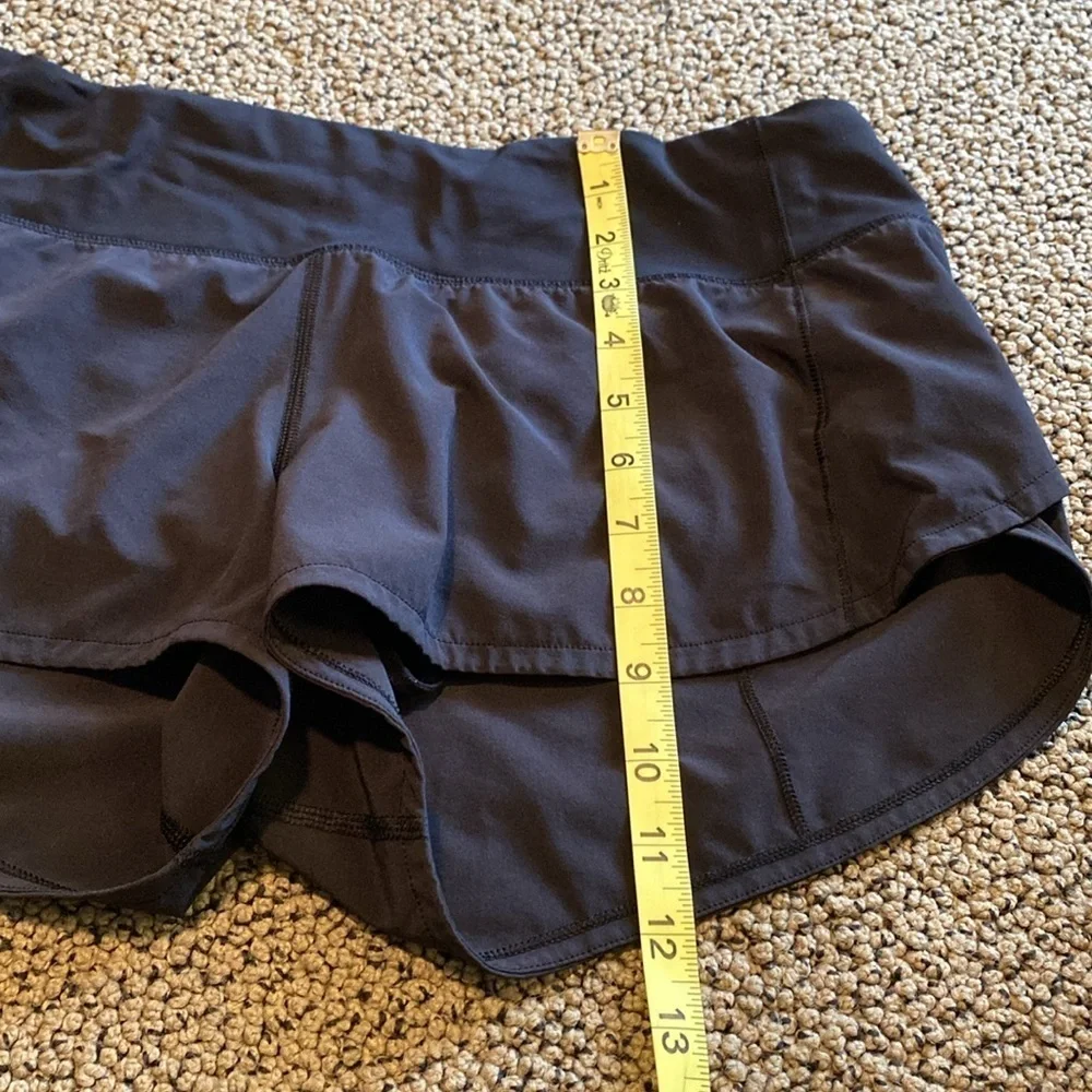 Lululemon Black Running Shorts Size 8 Regular in Like New Condition